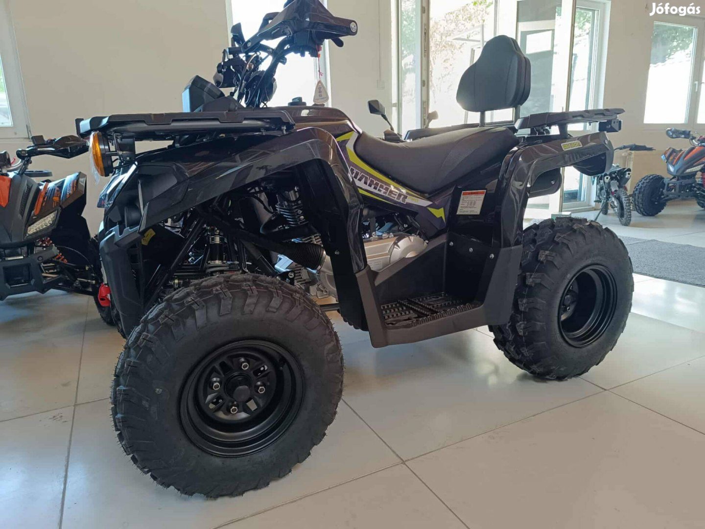 Hammer 200cc rendszámos quad fekete ( nem gyerek gyermekjármű )