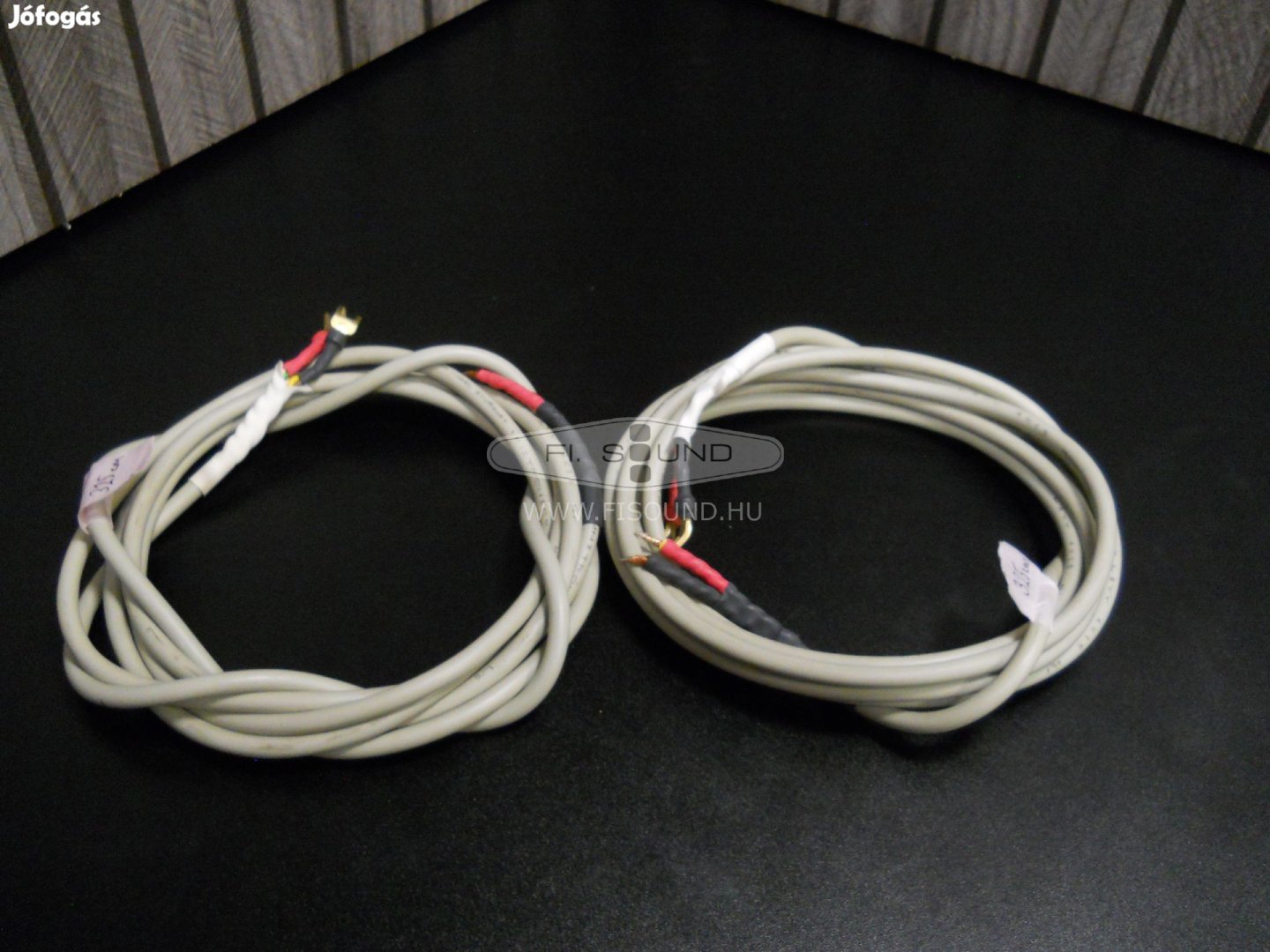 Hangfal kábel réz 2x3 mm2 , aranyozott sarukkal , 3,25 m-s