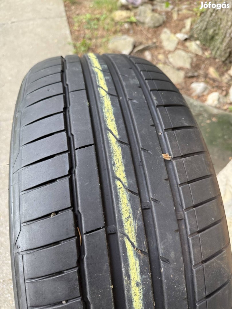 Hangkook ventus evo3 nyári gumi 235/50 R20 2db