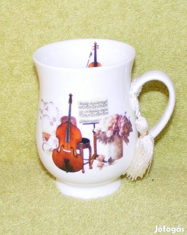 Hangszer mintás porcelán bögre