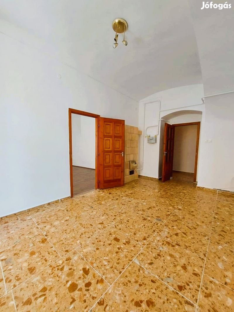 Hangulatos belvárosi lakás a Dzsámi szomszédságában