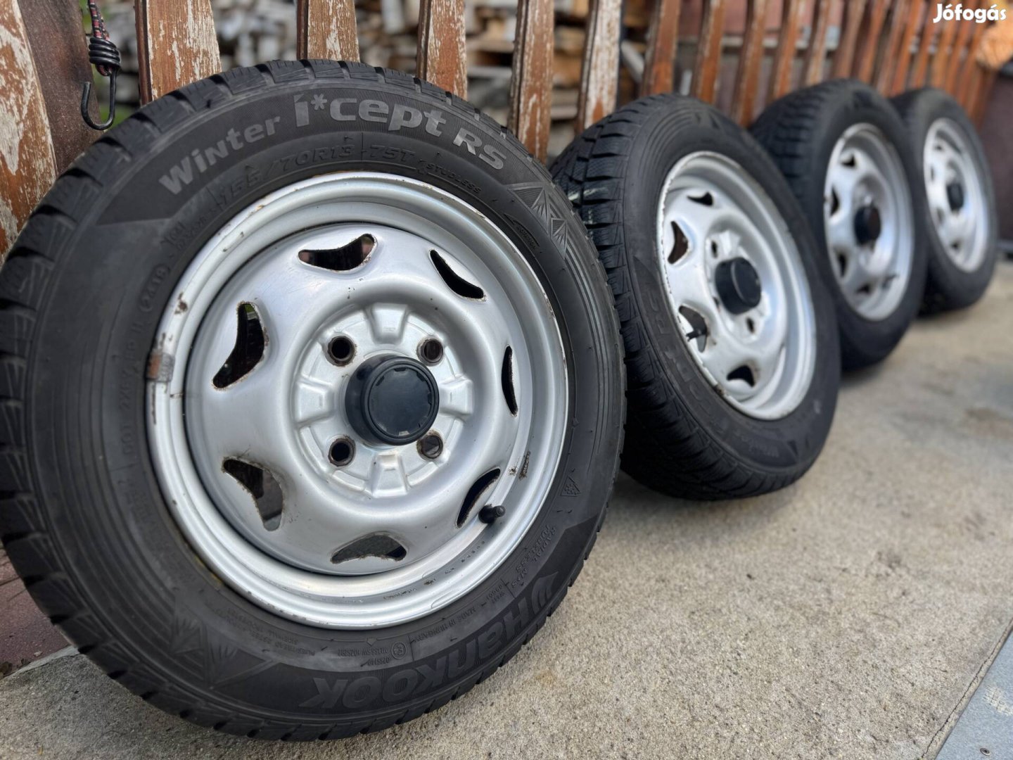 Hankook 155/70 R13 téli garnitúra Suzuki