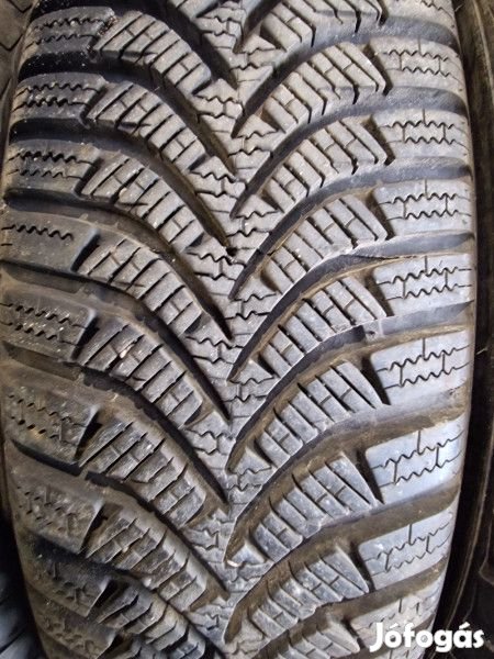 Hankook 175/70R14 W452 7-8mm DOT19 használt gumi HG13190 téli