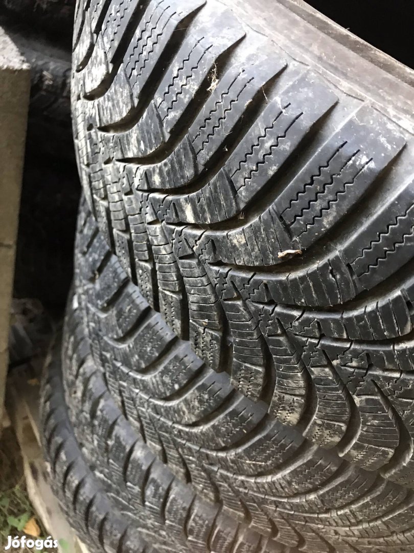 Hankook 185/60 R15 téligumi szett 