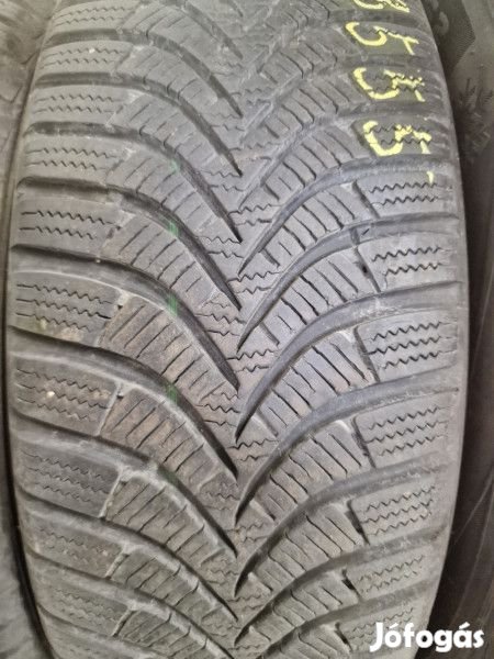 Hankook 185/65R15 W452 5mm DOT16 használt gumi HG13555 téli