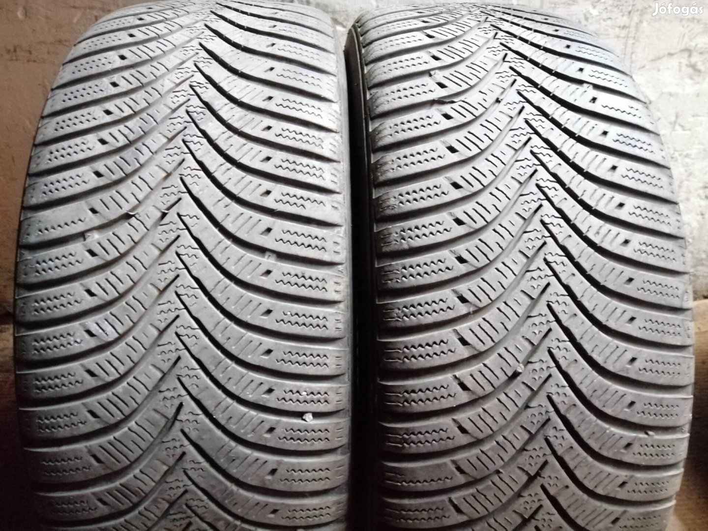 Hankook 195/45R16 téli gumi pár 