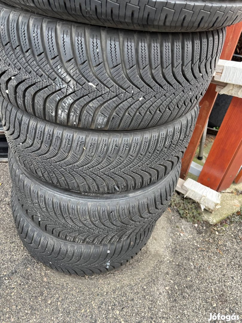 Hankook 195/50r15 téligumi felnivel 