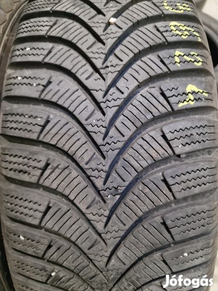 Hankook 195/60R16 W452 6mm DOT18 használt gumi HG13624 téli