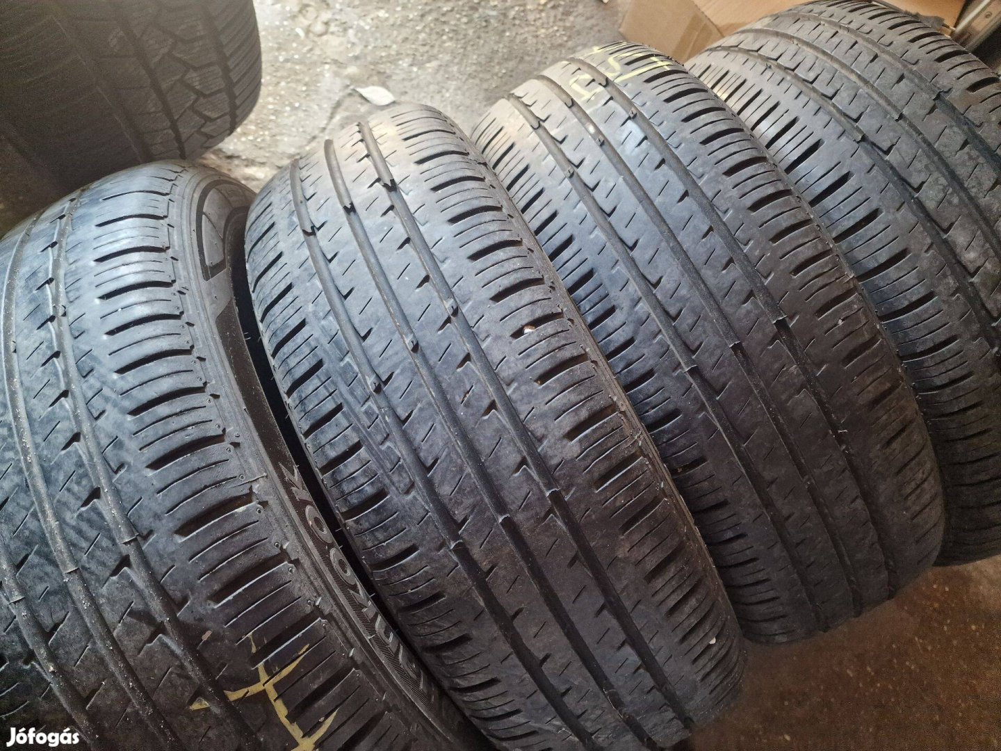 Hankook 195.60.16C nyári gumiabroncs garnitúra DOT 2023
