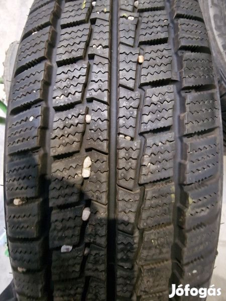 Hankook 195/65R16C RW06 9mm DOT16 használt gumi HG13262 téli kistehe