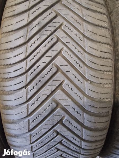 Hankook 205/55R16 H750 4-5mm DOT21 használt gumi HG12976 négyévszak