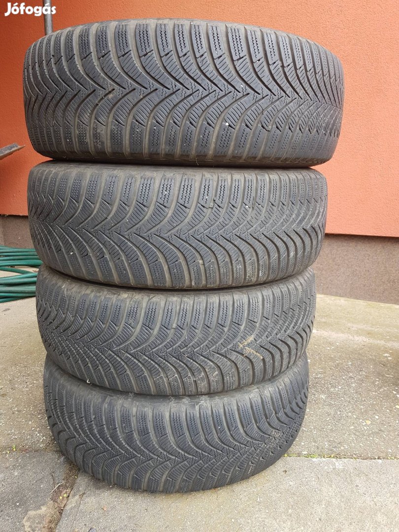 Hankook 205/55 R16 téli gumi eladó 