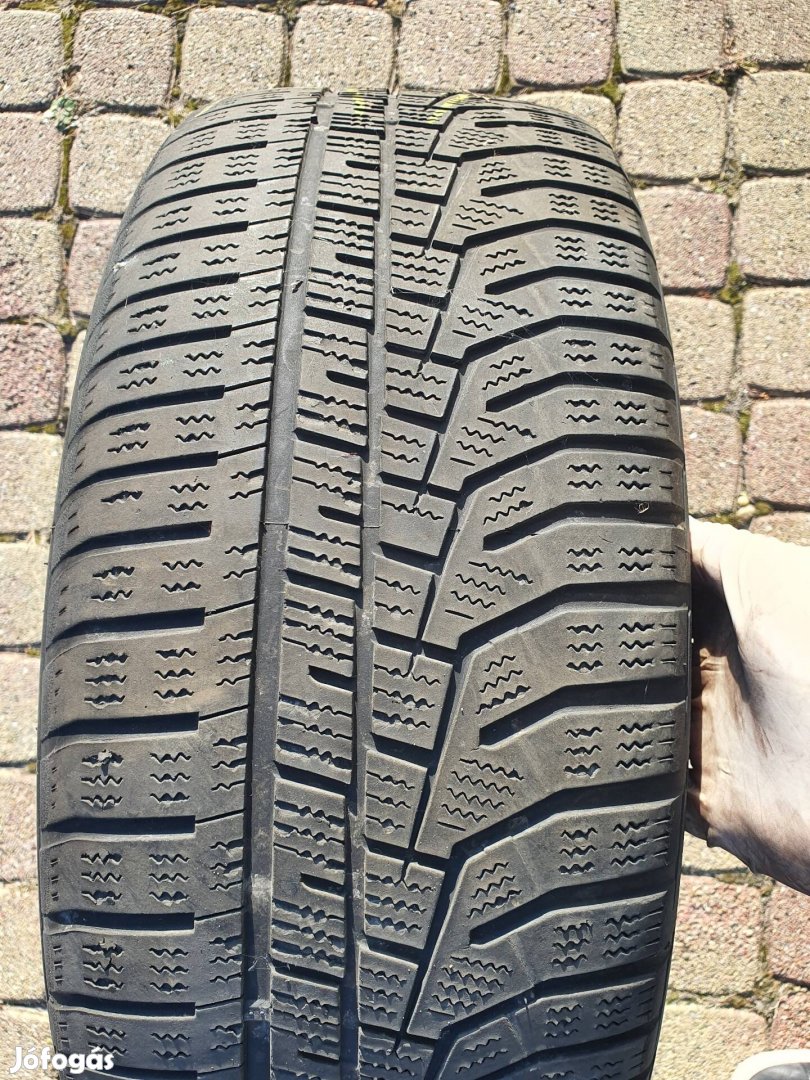 Hankook 205/55 R17 téli gumi átlagos állapotban