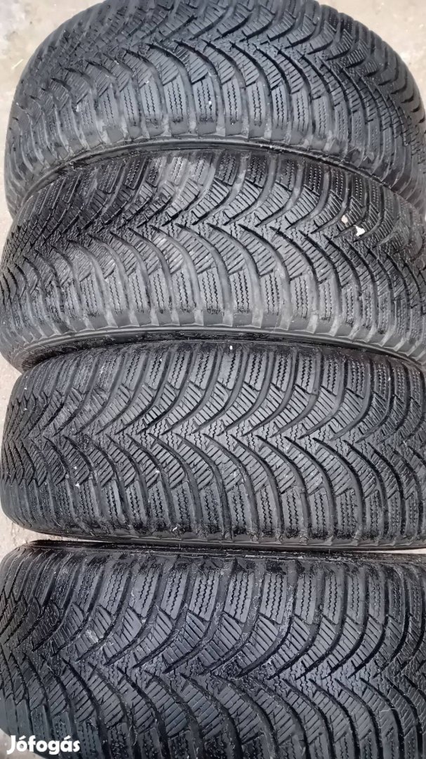 Hankook 205/55r16 téligumi 4db 7mm