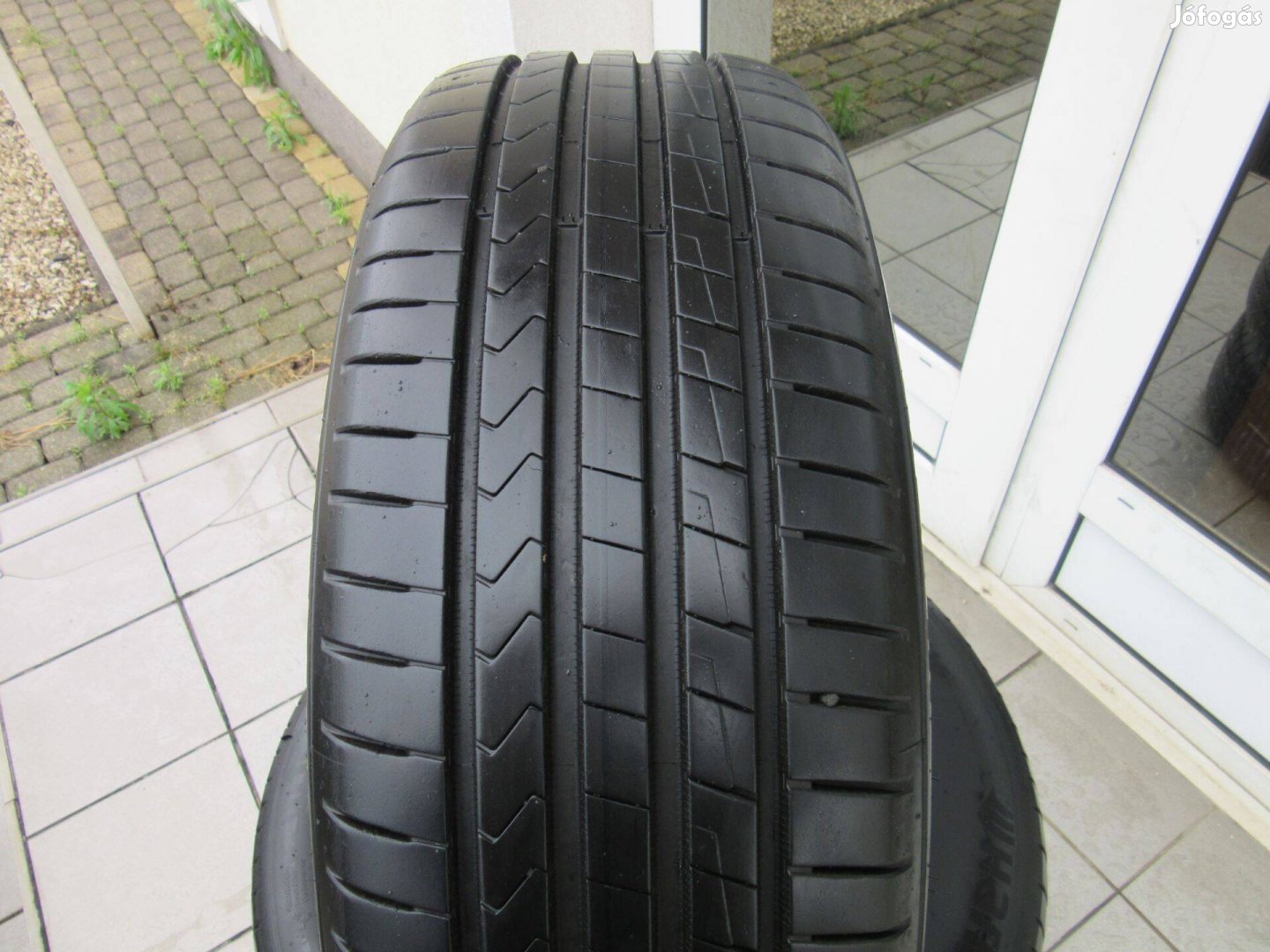 Hankook 205/60 R16 96V nyárigumi eladó