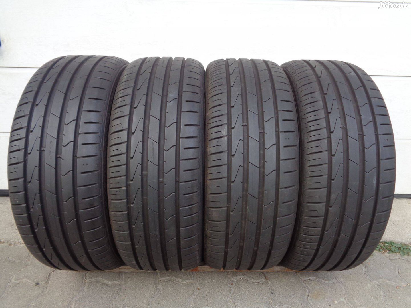 Hankook 215/45R18 nyári gumi, 2024-es, újszerű állapotban eladó