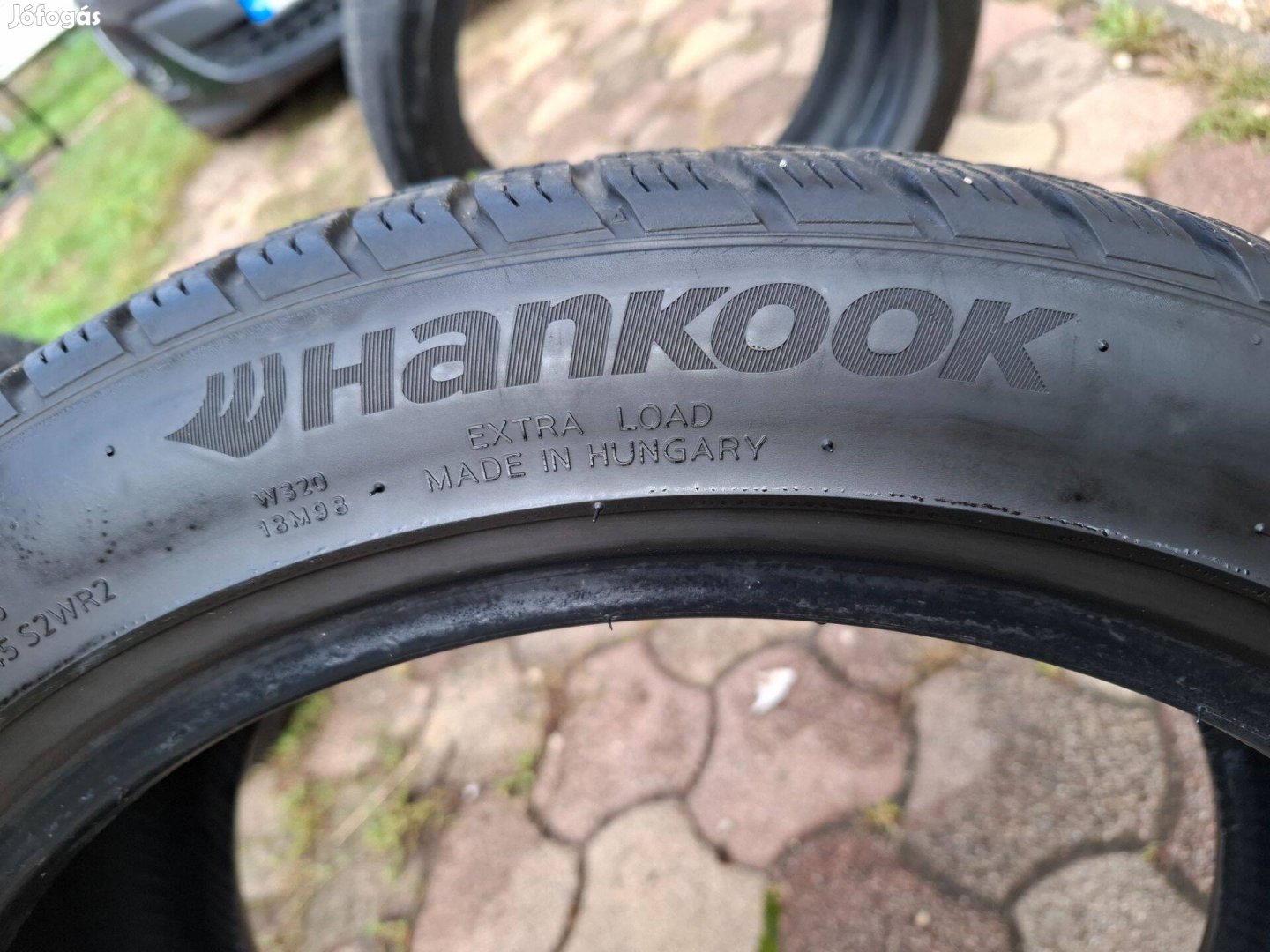 Hankook 215/45 R17 téli gumik eladók