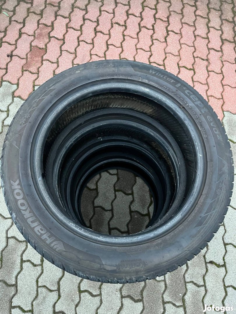 Hankook 215/55r17 téli gumi szett