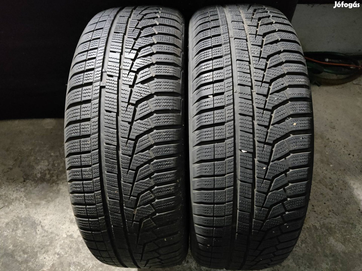 Hankook 215/60 R17