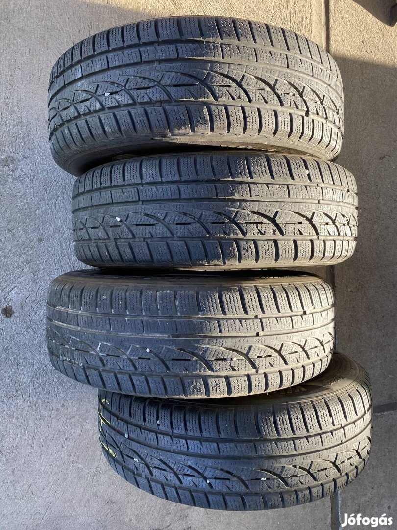 Hankook 215/65R16 téli gumi szett