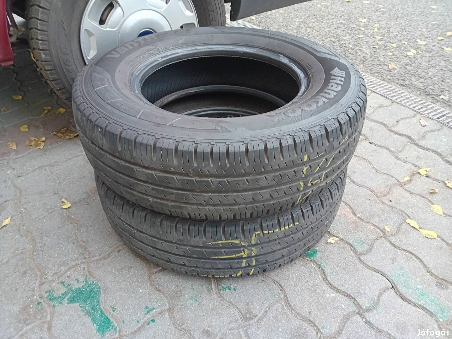 Hankook 215/75 R16C 2db nyári gumi, hibátlan állapotban kisteher