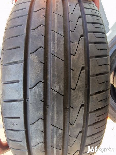 Hankook 225/40R18 K125 8mm DOT20 használt gumi HG12741 nyári