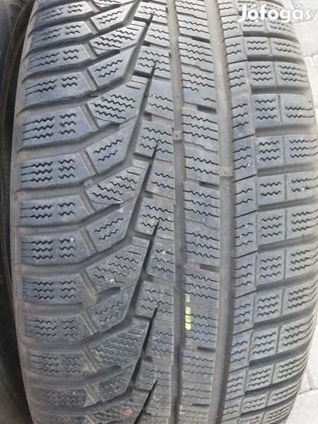 Hankook 225/55R17 W320 5mm DOT16 használt gumi HG5447 téli