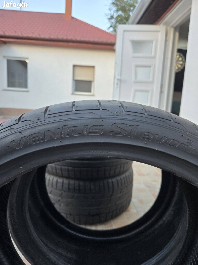 Hankook 235/35 R19