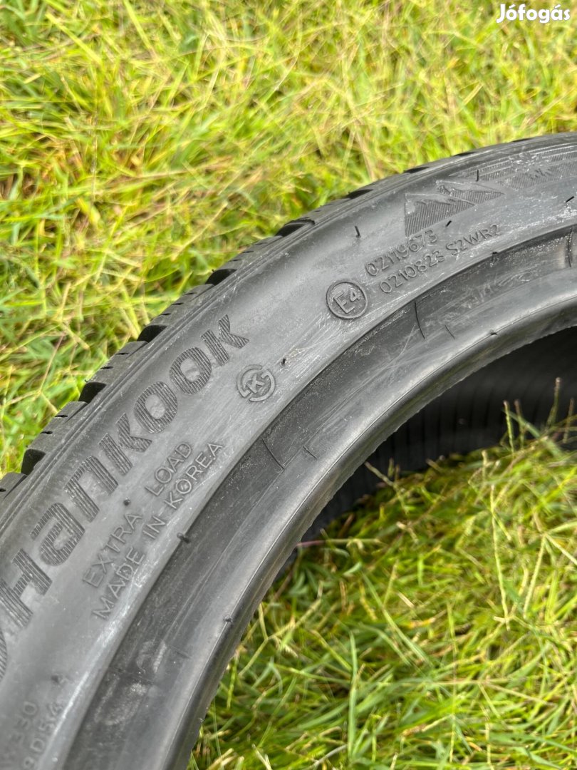 Hankook 235/40R18 95V XL téli gumi új, 4 r18s fekete könnyűfém felni