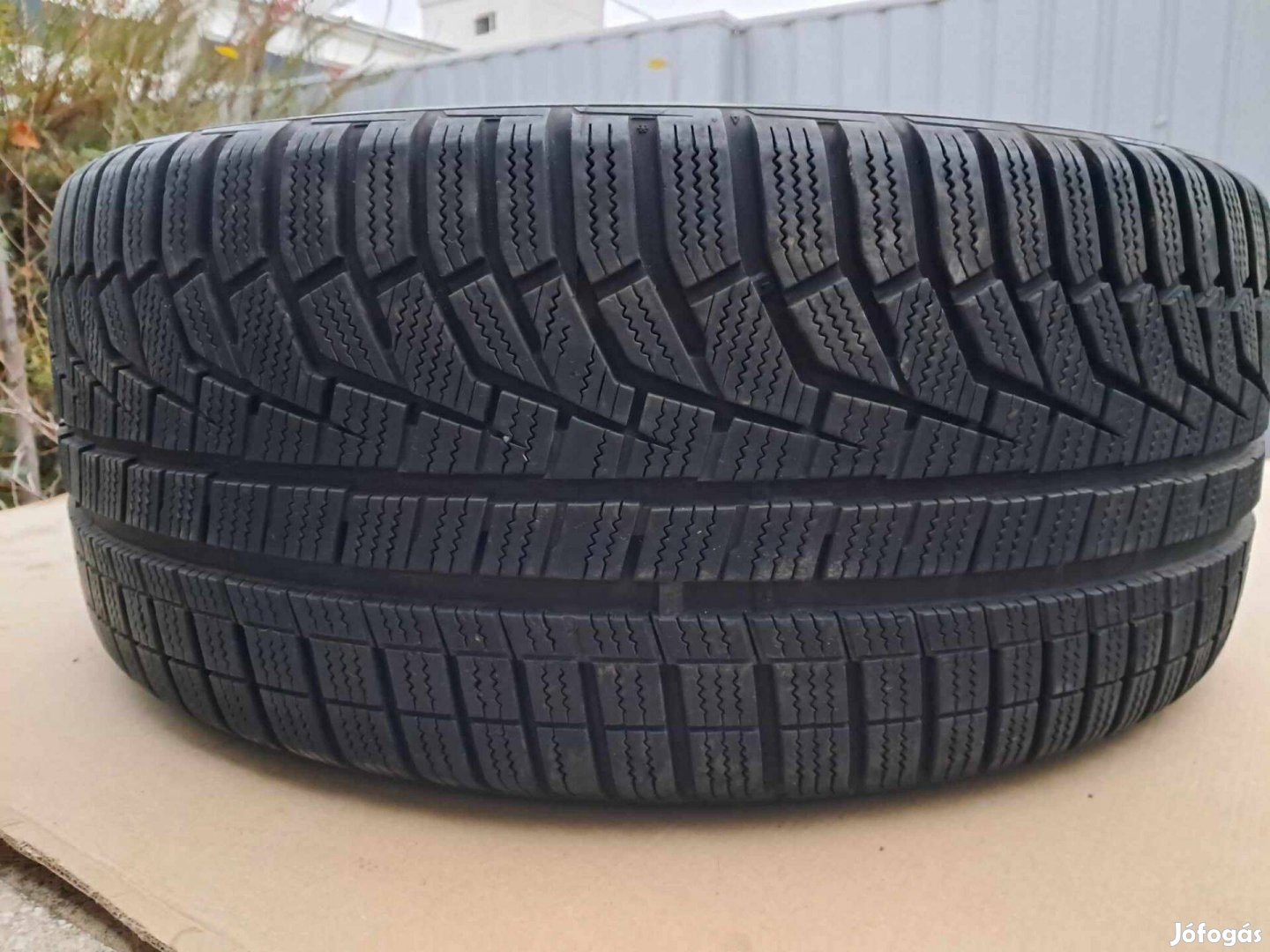 Hankook 235/45 R17 téli garnitúra