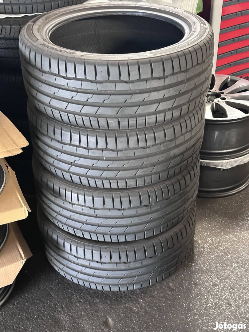 Hankook 245/45 R19 4db újszerű nyári gumi