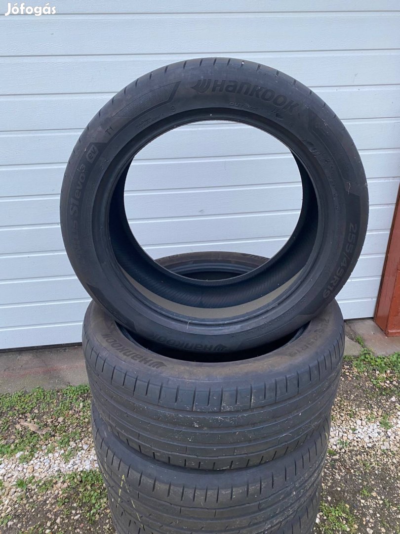 Hankook 255/45 R19 Sport Nyárigumi ( Tesla Model Y )
