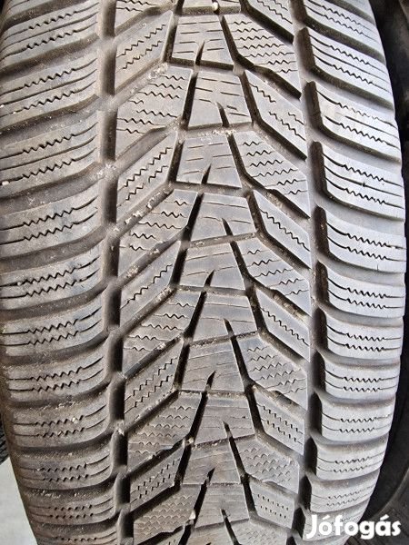 Hankook 265/65R17 W330 5-6mm DOT22 használt gumi HG13139 téli