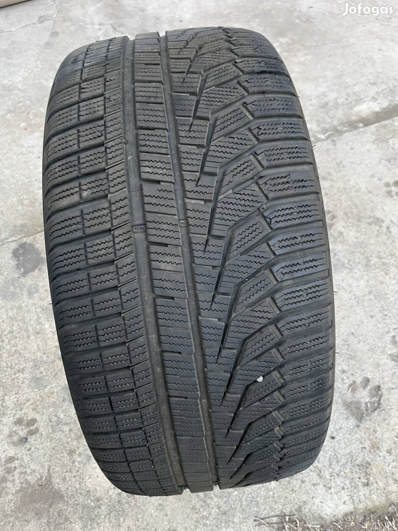 Hankook 275/35 r20