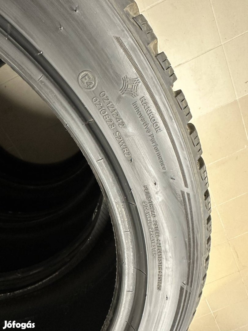Hankook 275/40 R22 téli gumi szett