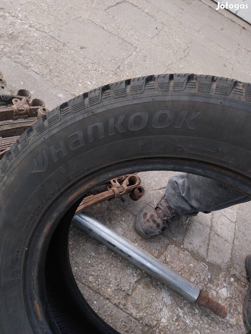 Hankook 75%-os gumi eladó