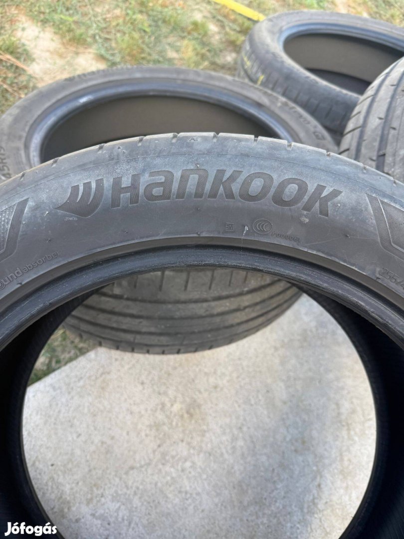 Hankook Nyári 255/45 R19 dot0623