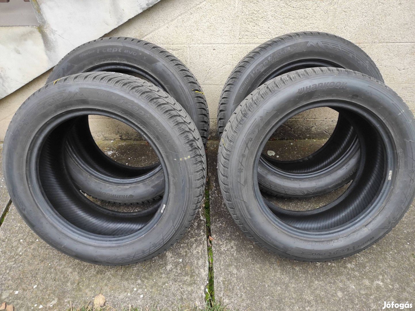 Hankook Téli gumik 235/55 R17 szinte újak maxos minta 4db !