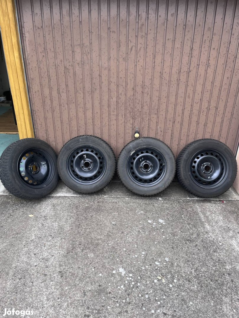 Hankook Téligumi szett acélfelnivel