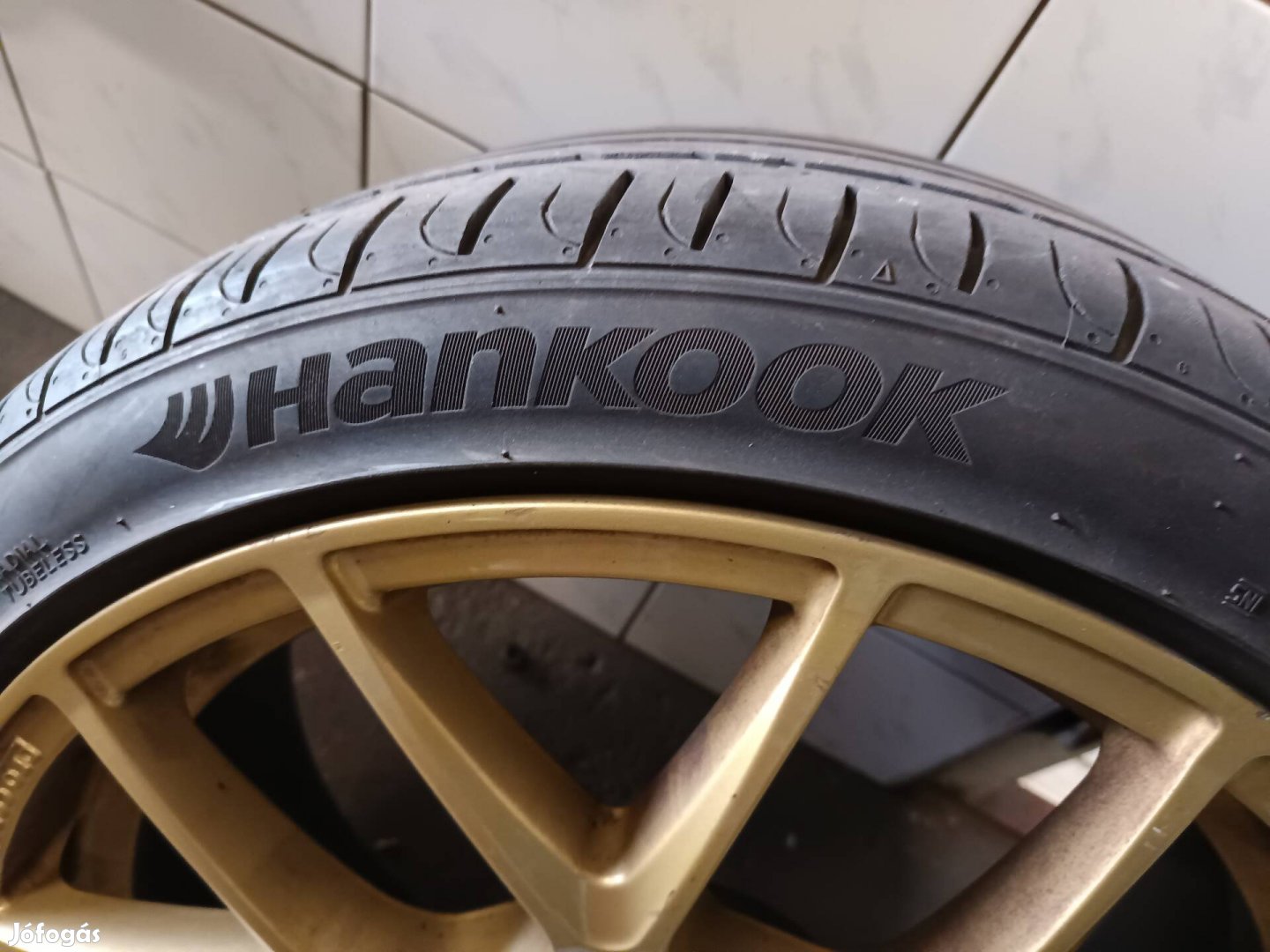 Hankook Ventus 215/40/18 használt gumiabroncs 