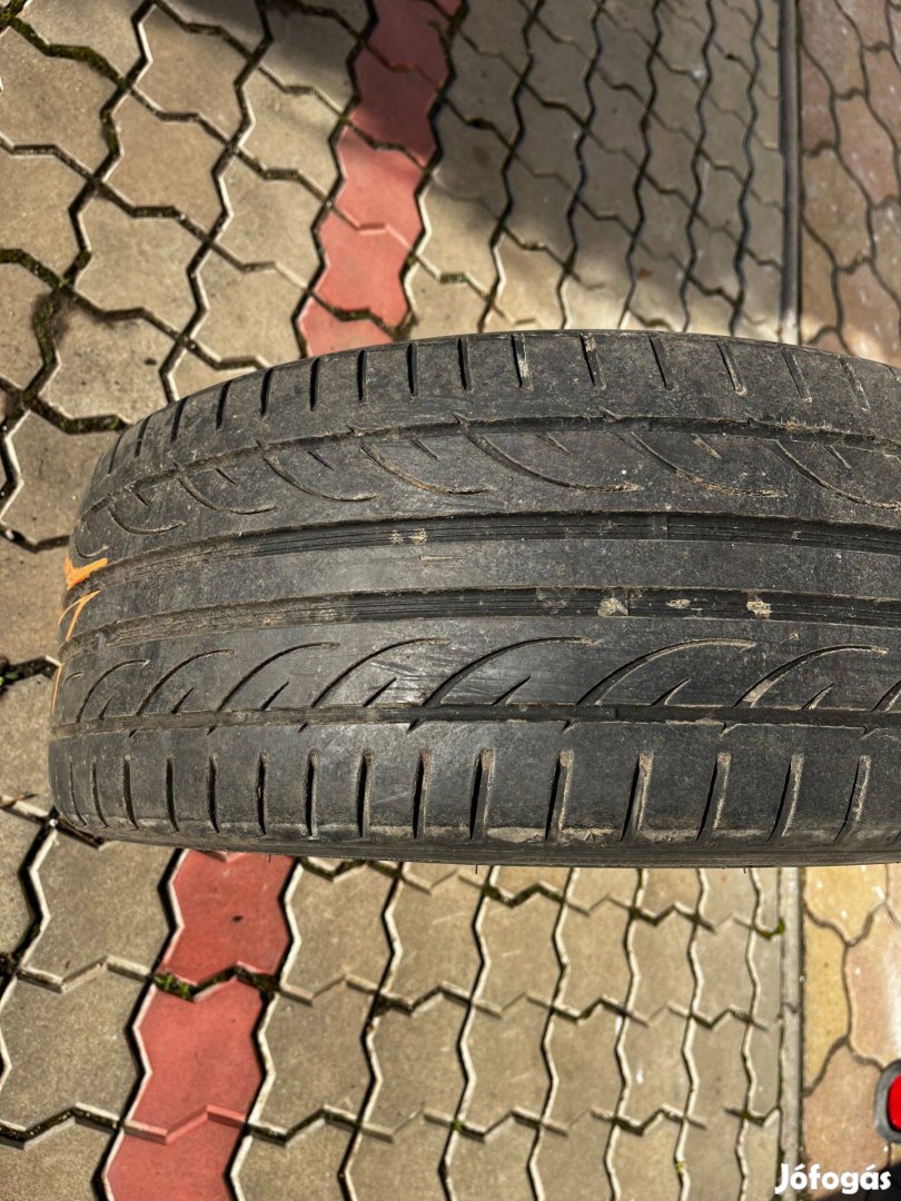 Hankook Ventus V12 Evo2 nyári gumi 215/40 R18