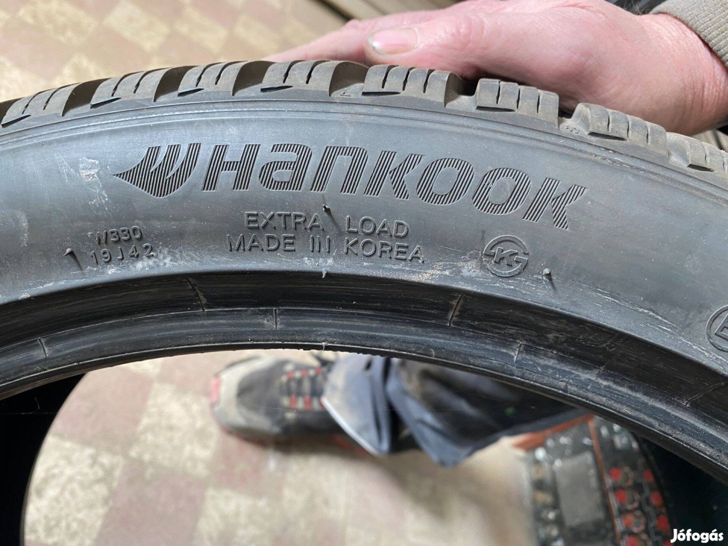 Hankook Winter I cept evo3 285/35 R20 104W szett