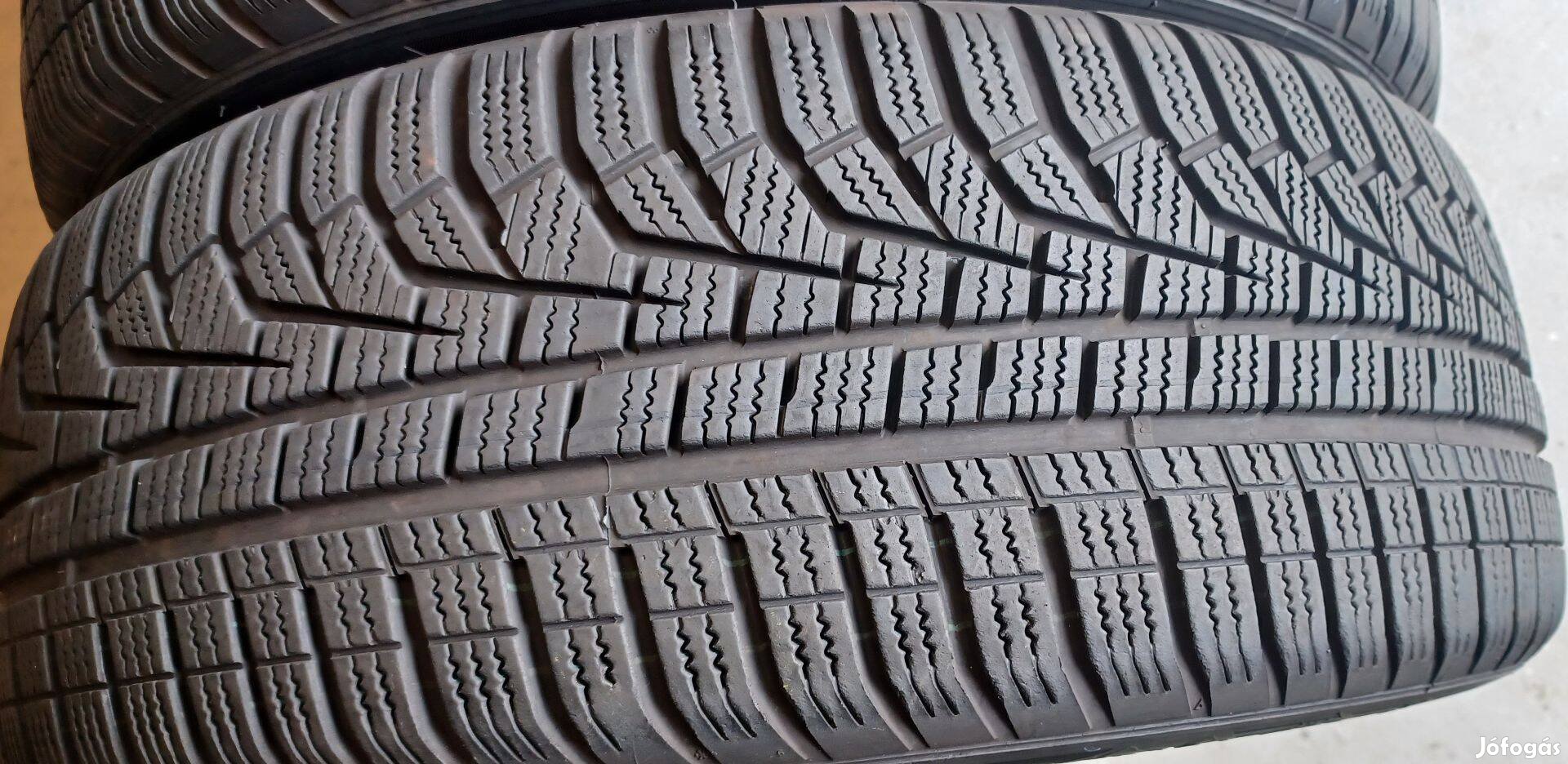 Hankook Winter Icept Evo2 MO 205/55 R17 téli gumik 4db