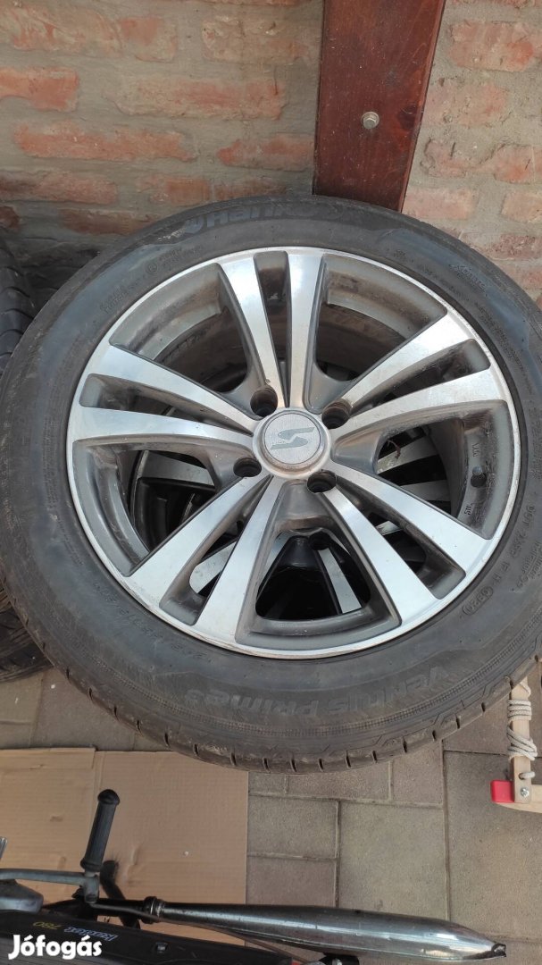 Hankook nyári gumi Citroen Peugeot alufelni 16"