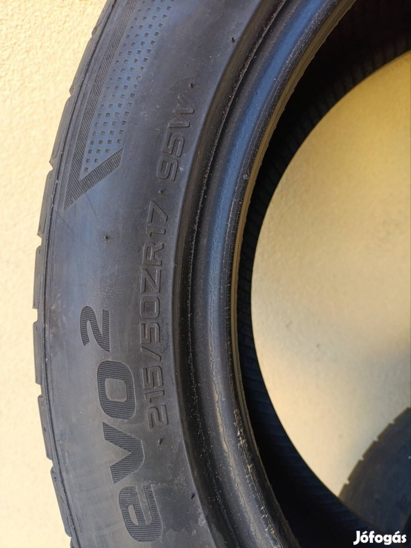 Hankook nyári gumi r17' 215/50