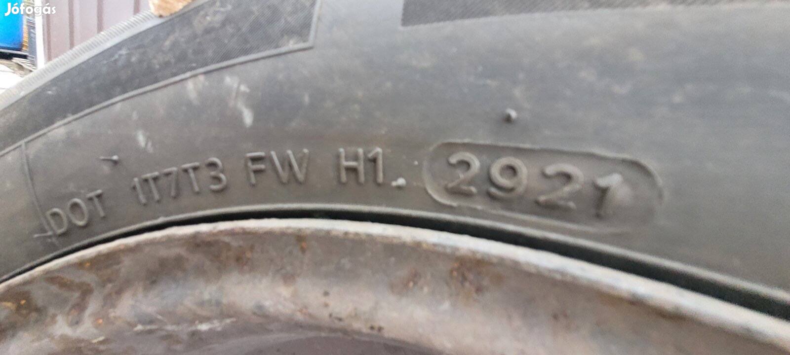Hankook téli gumi 215/65R16