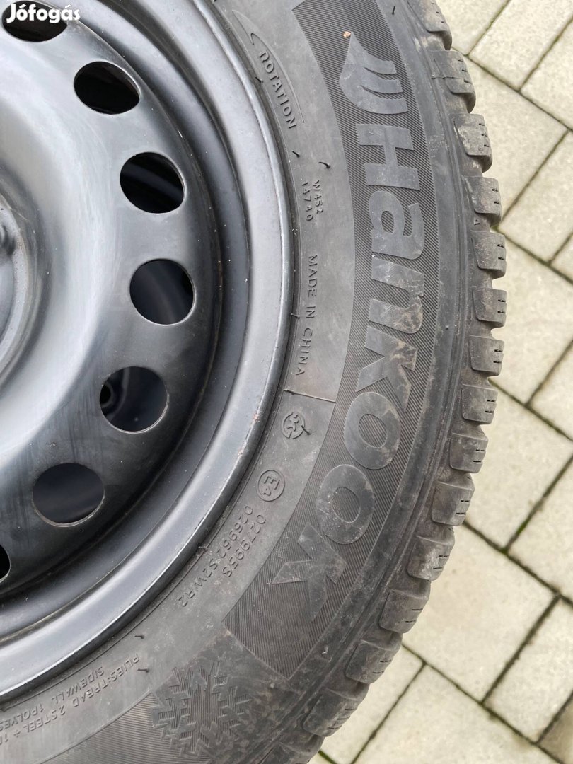 Hankook téli gumi acél felnivel féláron eladó