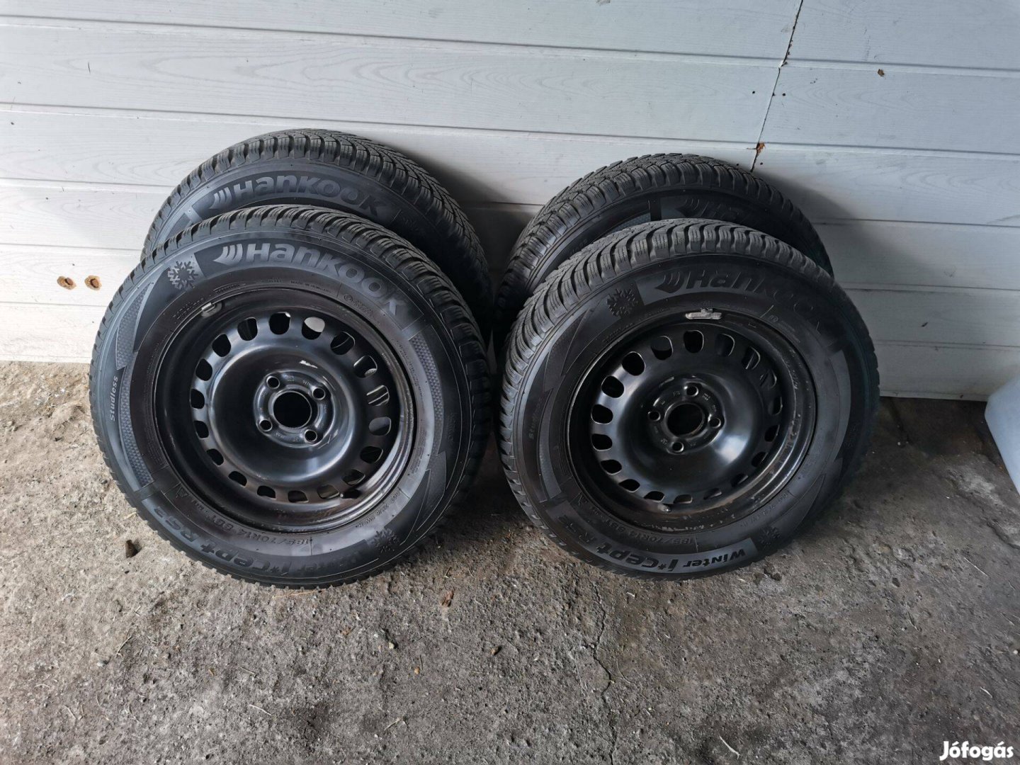 Hankook téli gumik + felnik + szenzorok