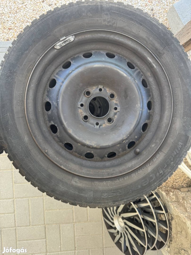 Hankook téligumi