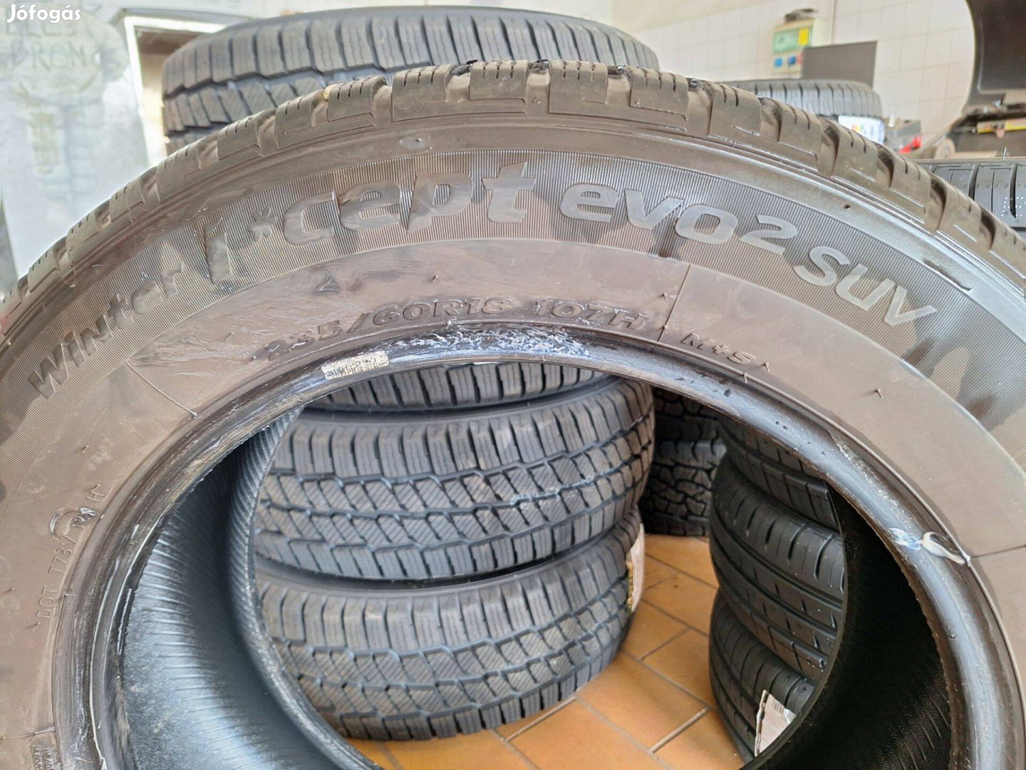 Hankook téligumi 235/60r18 2 db